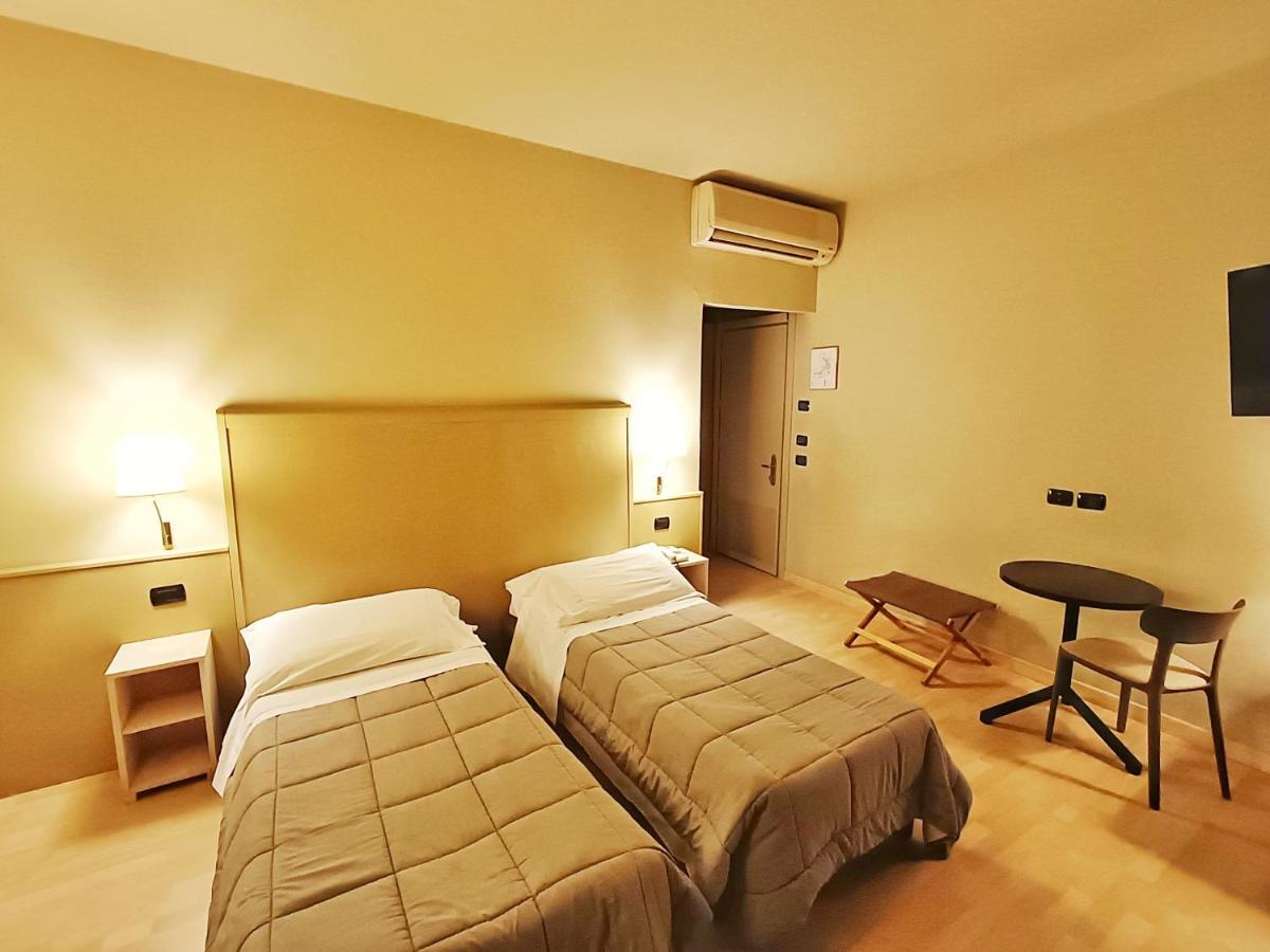 Hotel Corallo רימיני מראה חיצוני תמונה